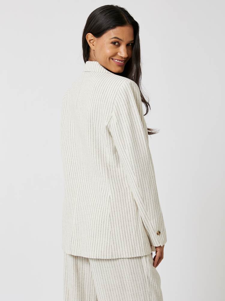Ari blazer
