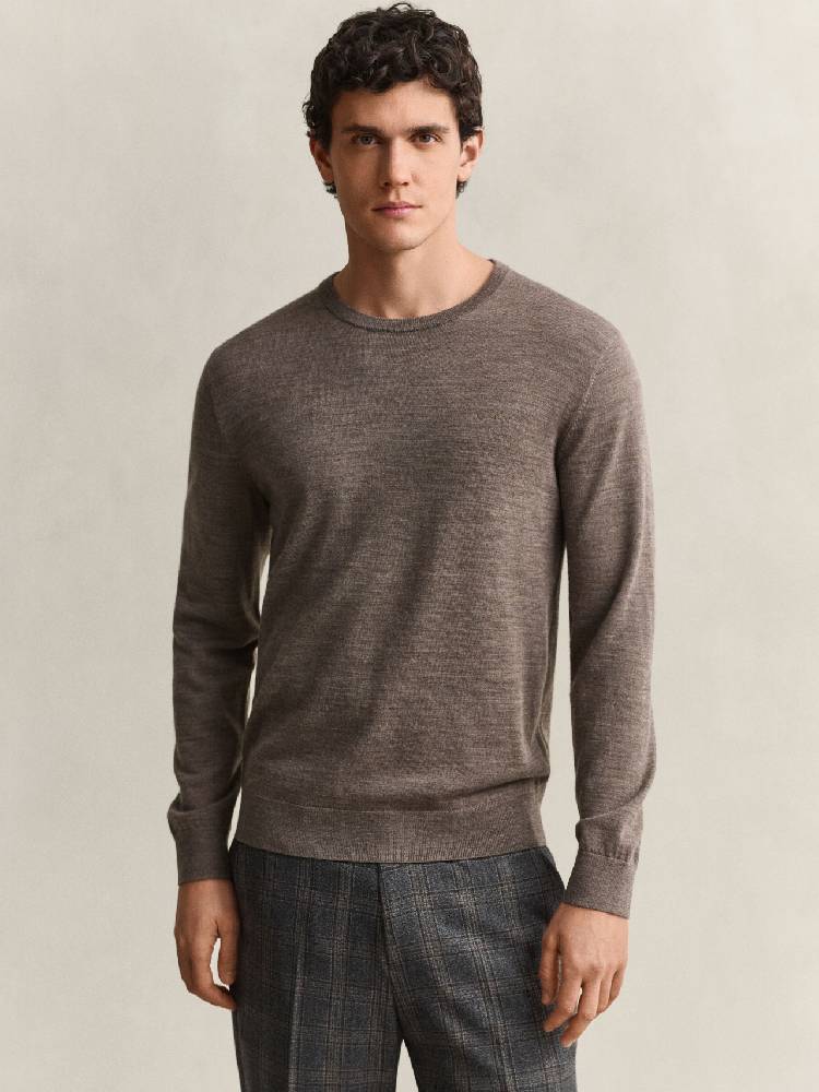 Extrafine Merino Wool C-Neck