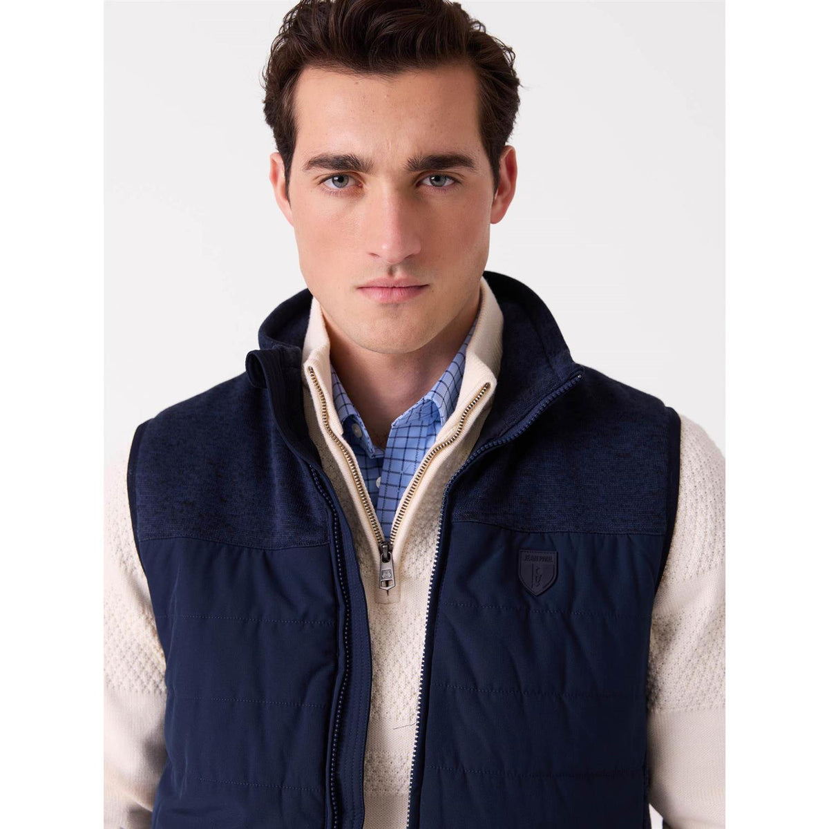 Gaston Vest