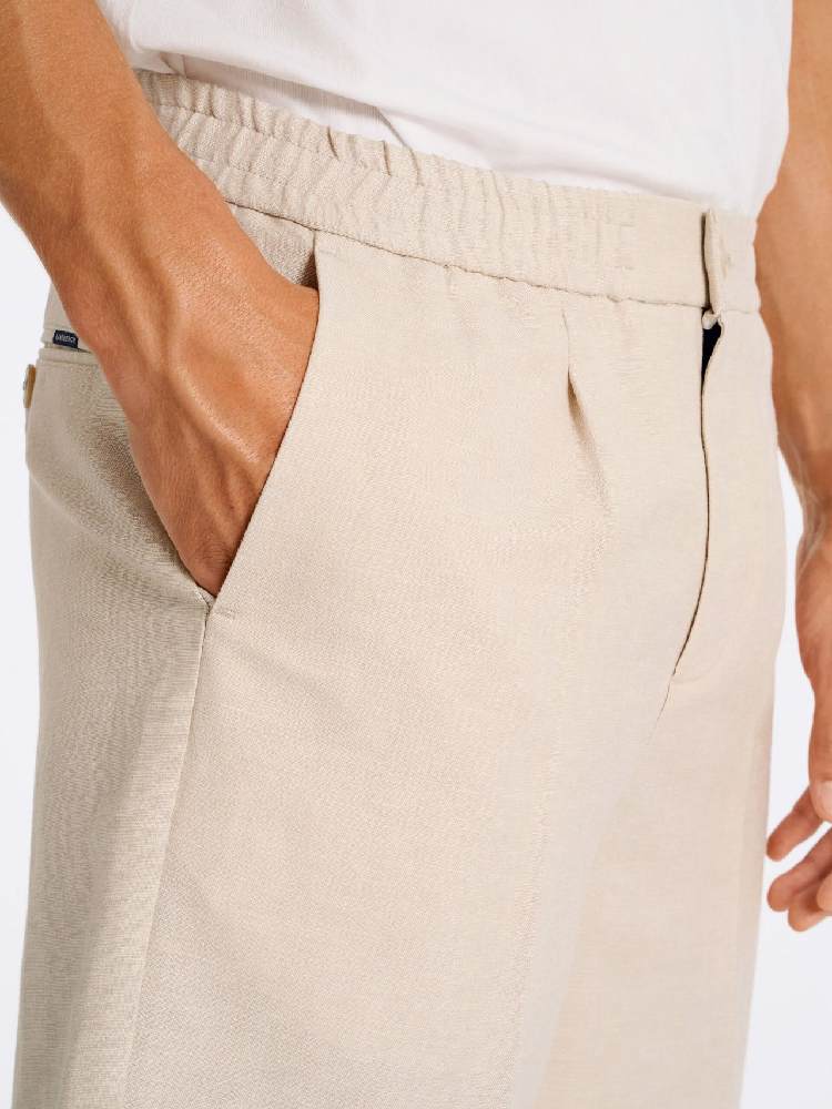 Linen blend elasticated shorts