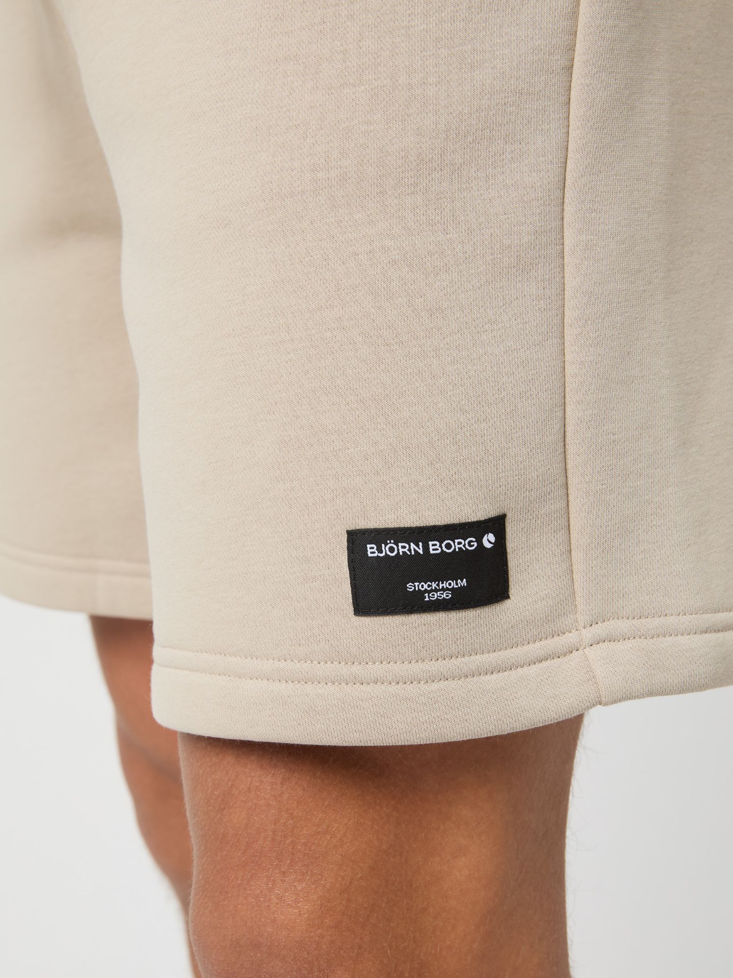 CENTRE SWEATSHORTS