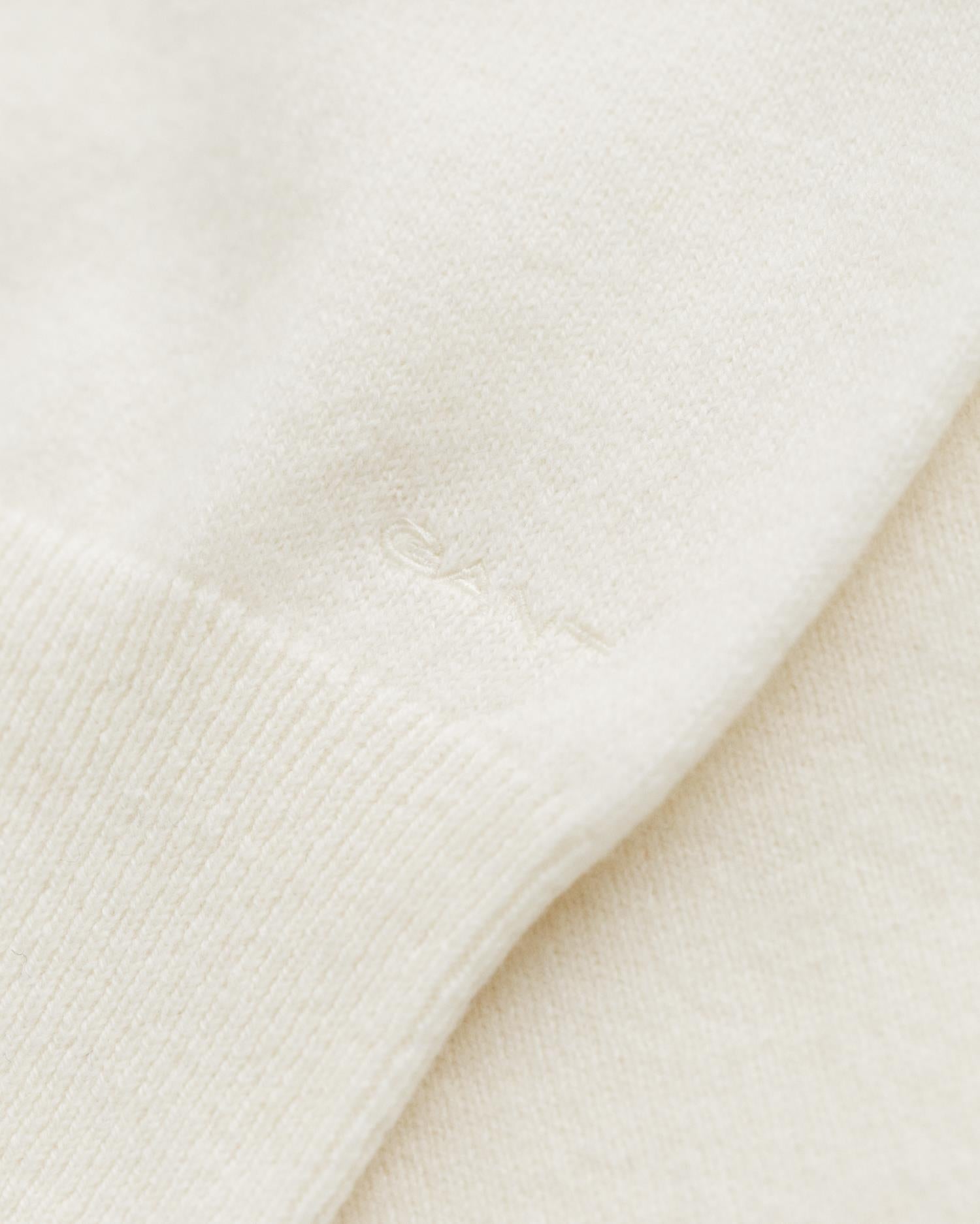 SUPERFINE LAMBSWOOL C-NECK