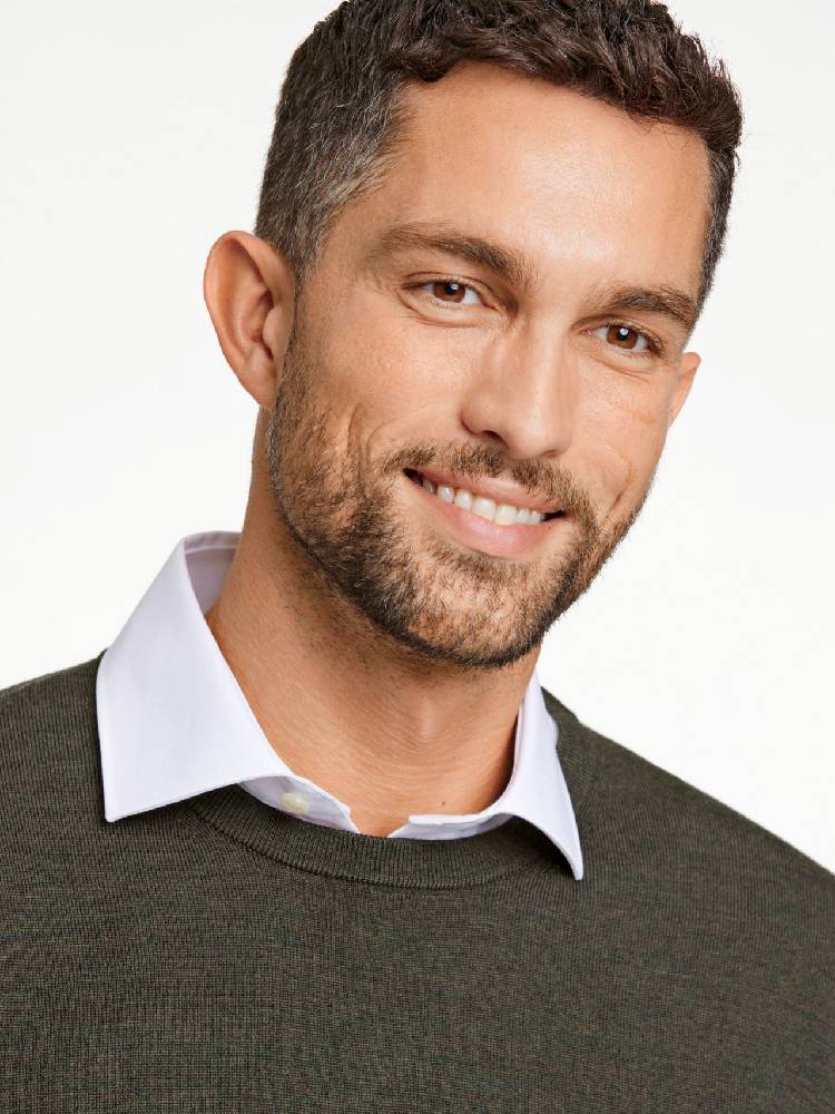 100% merino crew neck knit