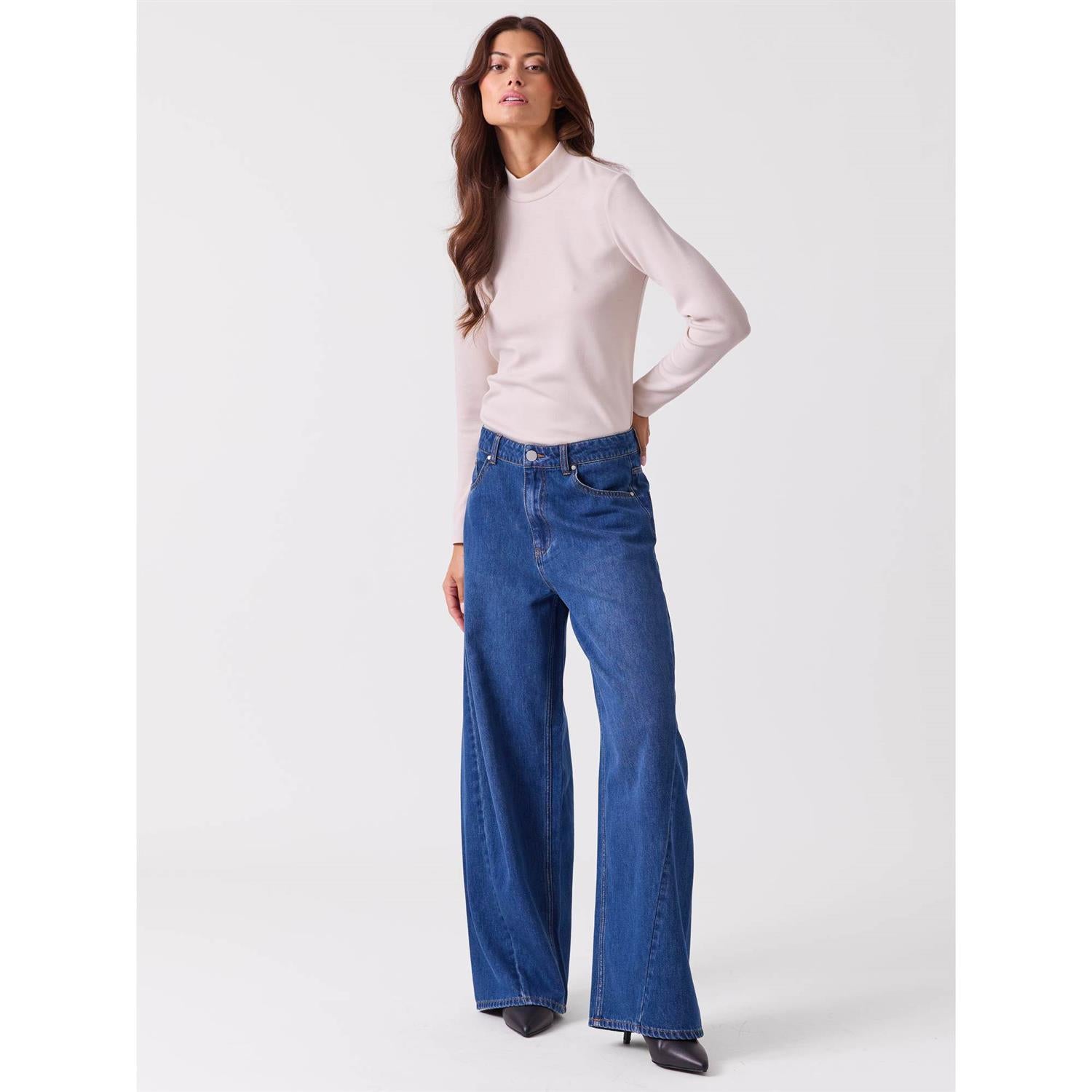 Soleil Jeans