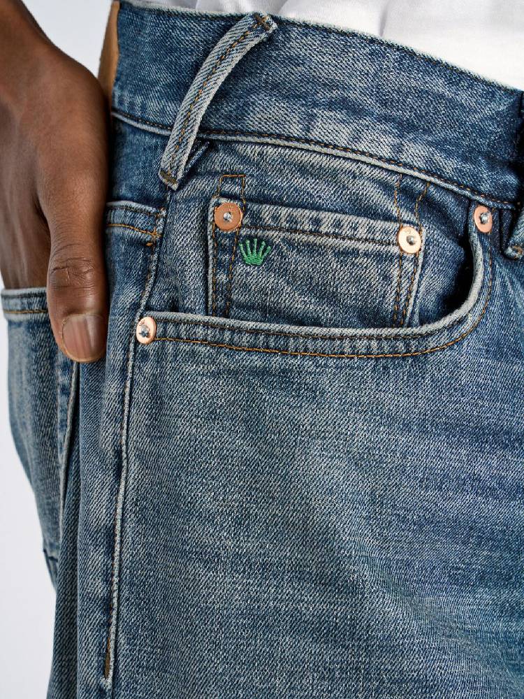 Heavy wash loose fit jeans