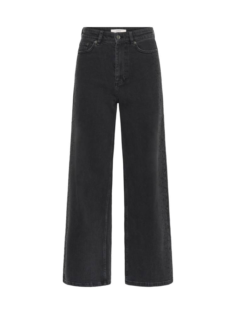 Junaiw Aalia Jeans
