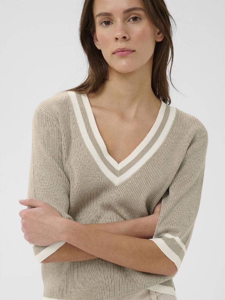 Leenahiw V-Neck Blouse