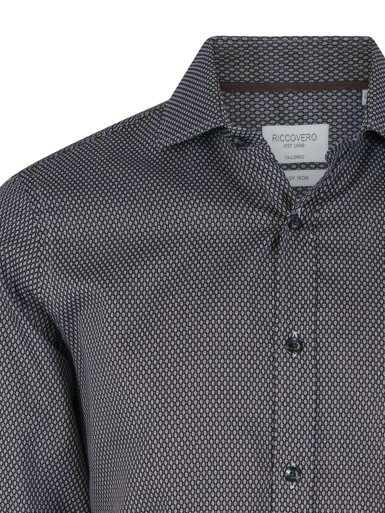 Leo tailor