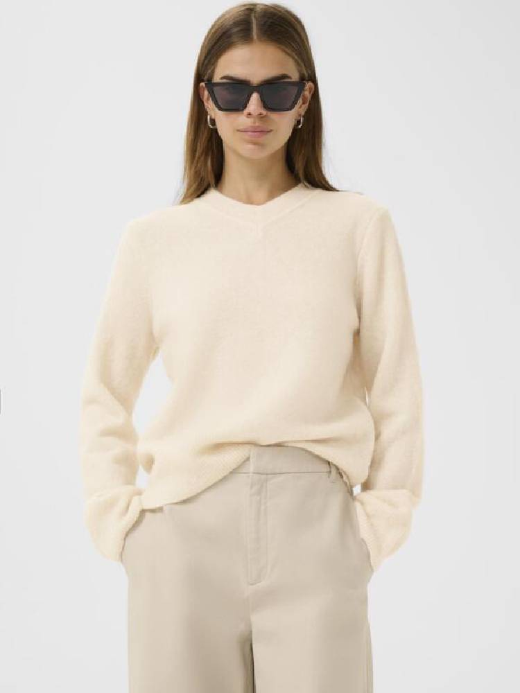 Guniiw V-Neck