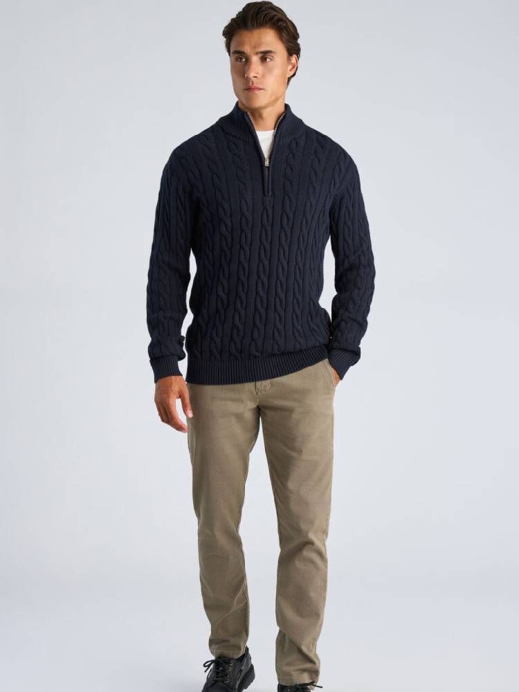 Cabel zip-neck knit
