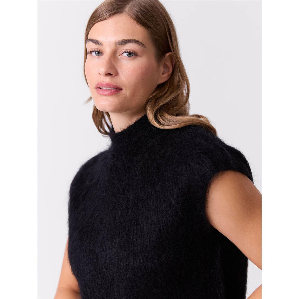 Cecilia vest