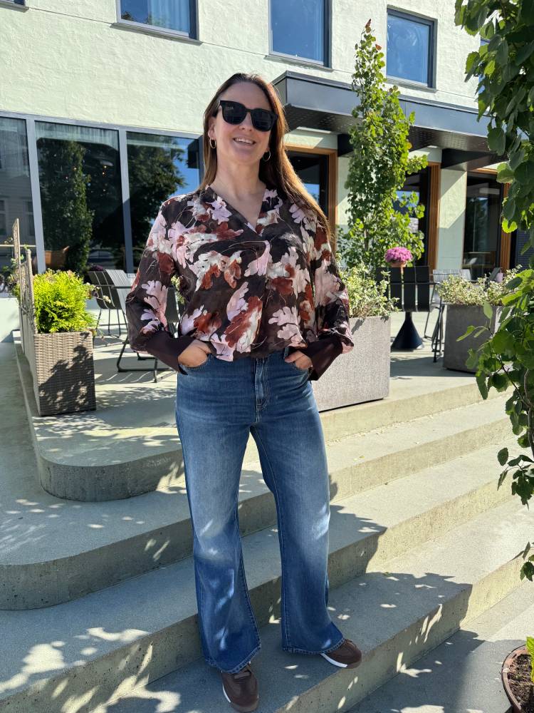 Masoniw V-Neck Blouse