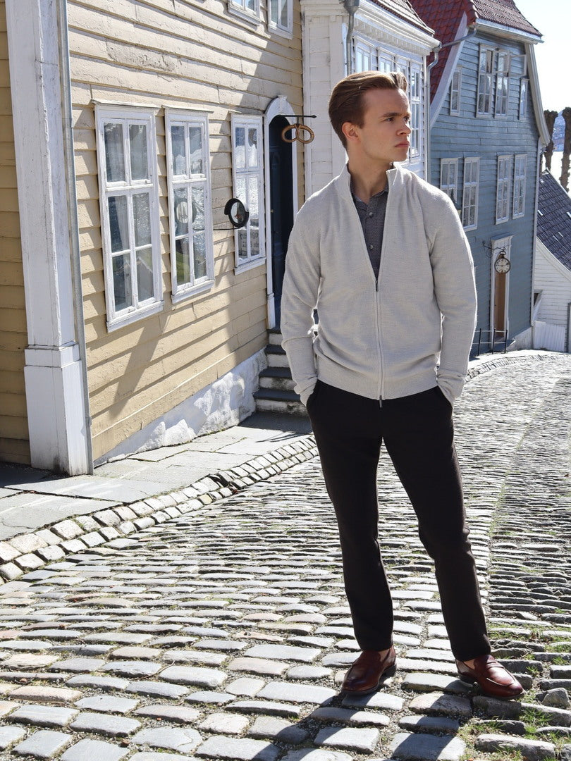 Henrik Cardigan