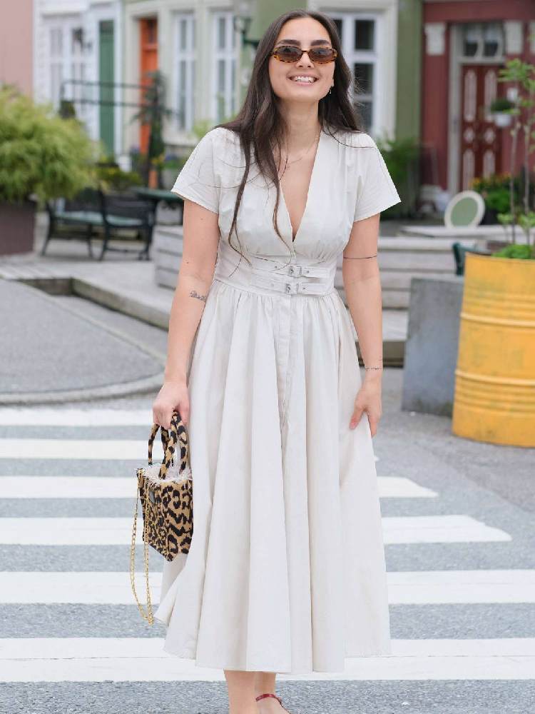 M5EA72  DRESS