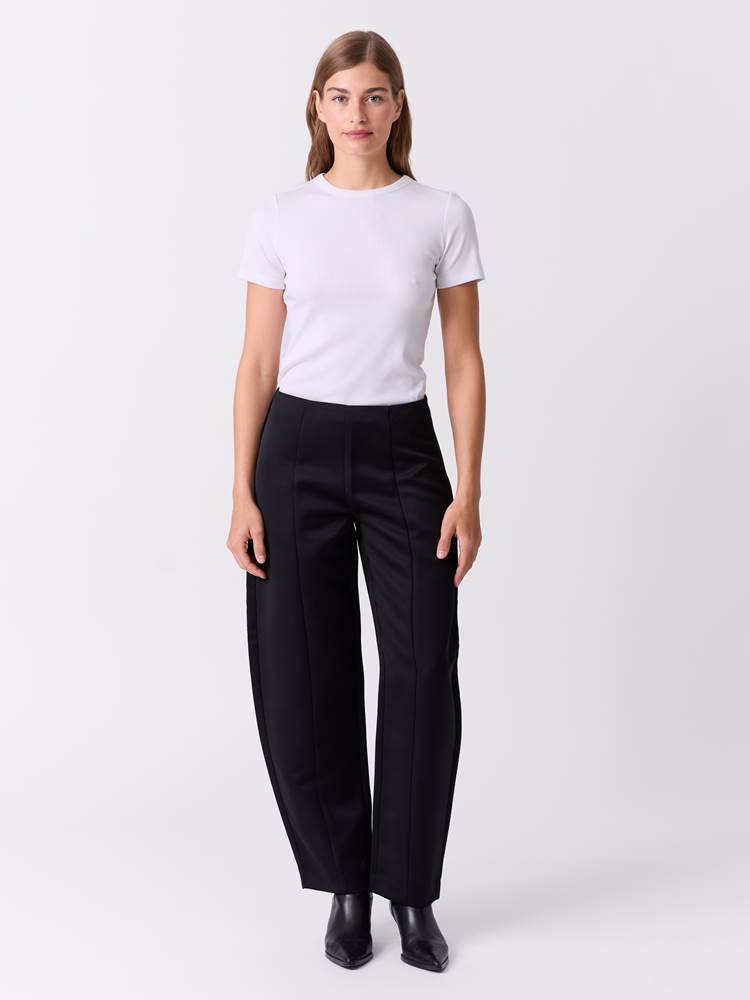 Ellery Bukse
