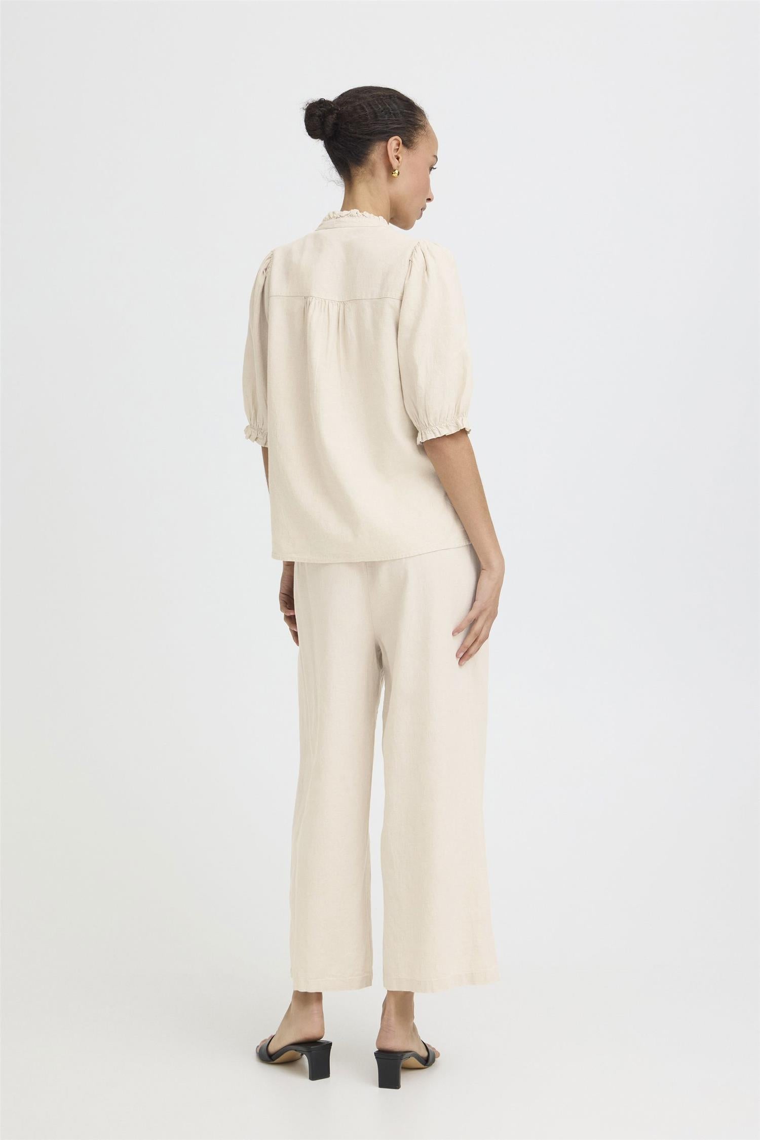Byfalakka Puff Blouse