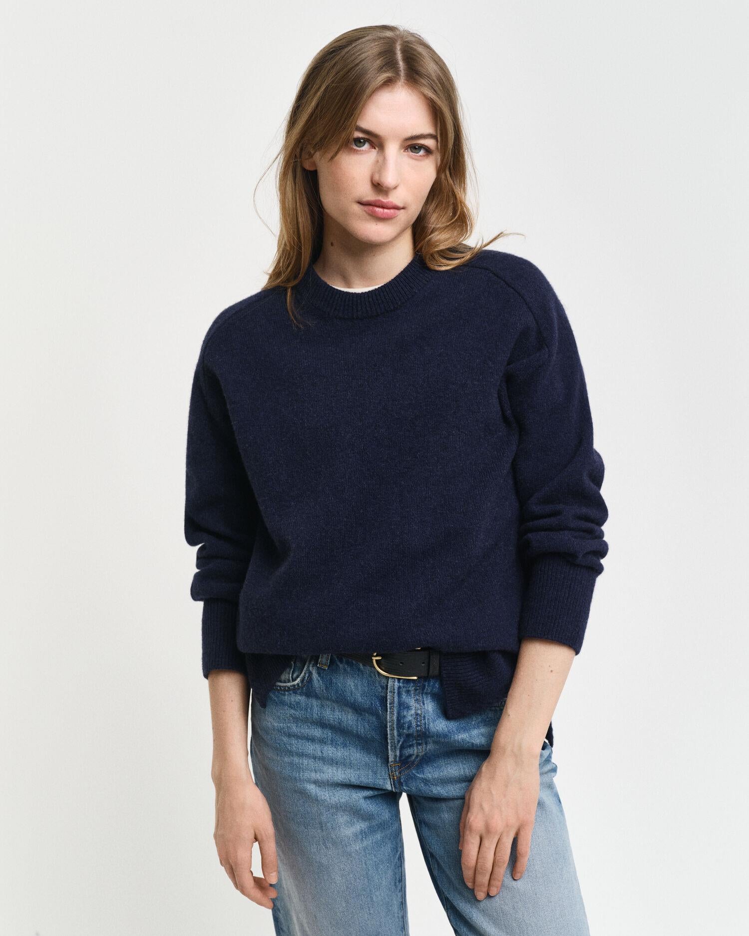 HERRINGBONE DETAIL C-NECK