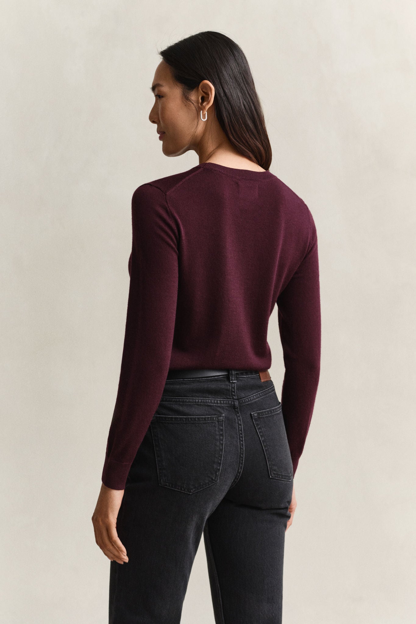 Extrafine Merino Wool C-Neck