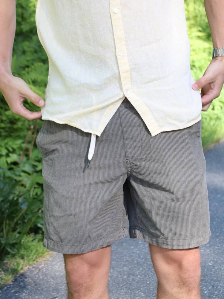 Corduroy shorts