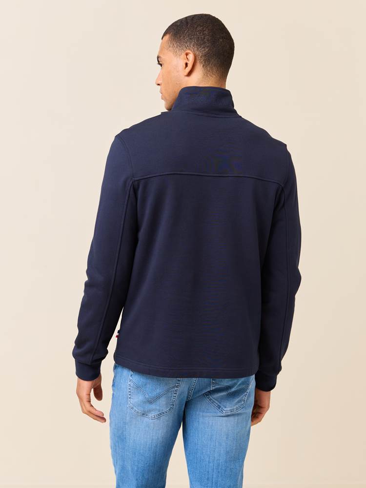 Emile zipneck