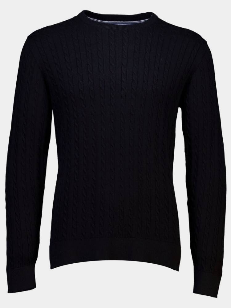 O-neck cable knit