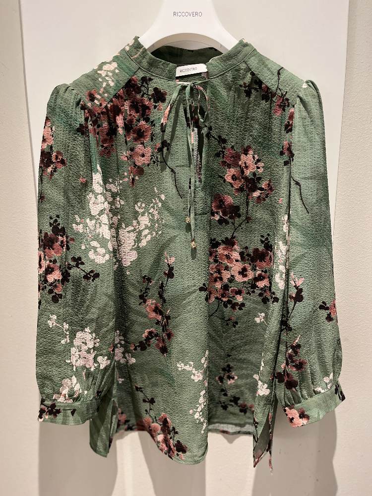 Amy Blouse