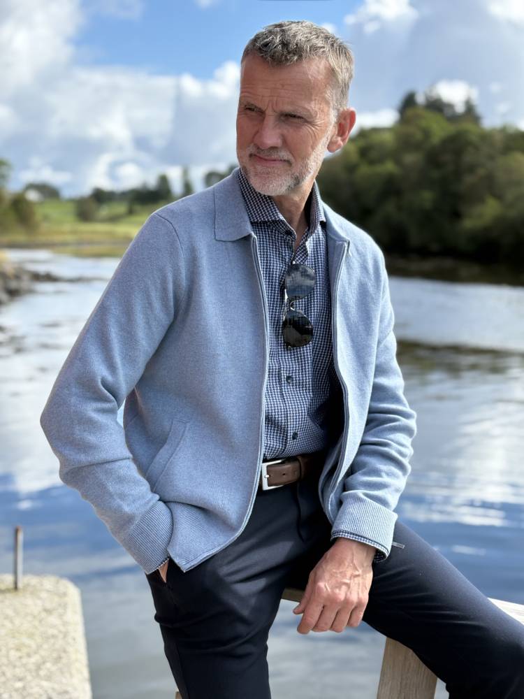 Julian Cardigan