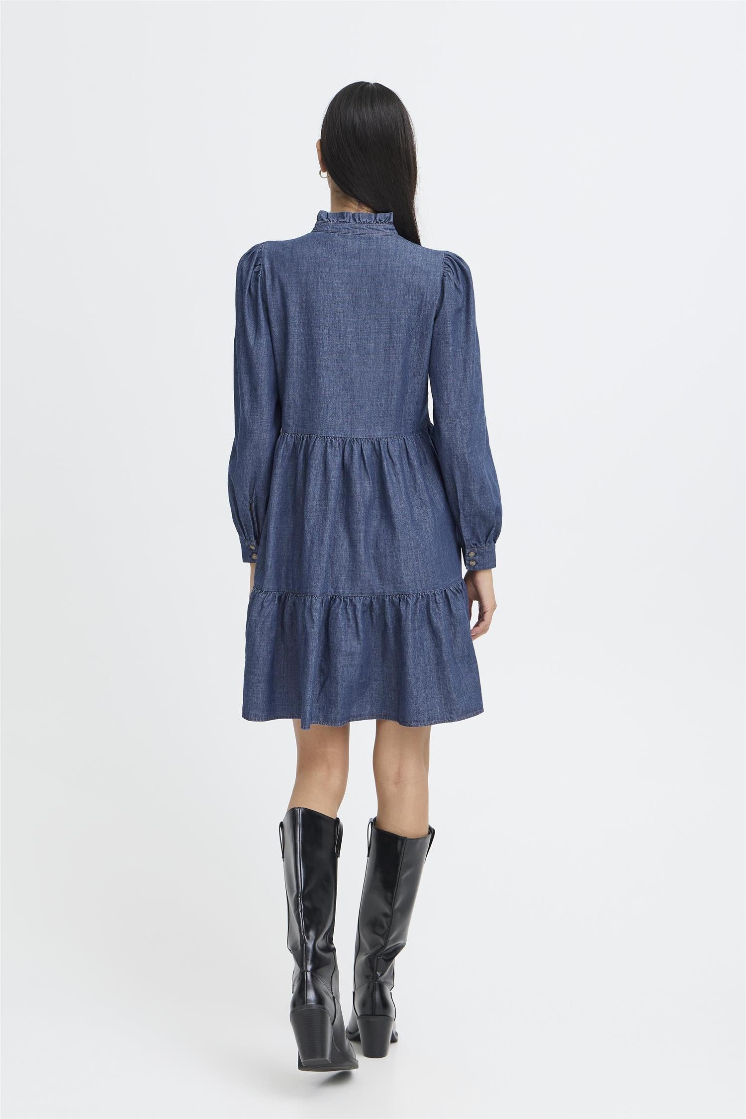 Byxkanti Vneck Dress