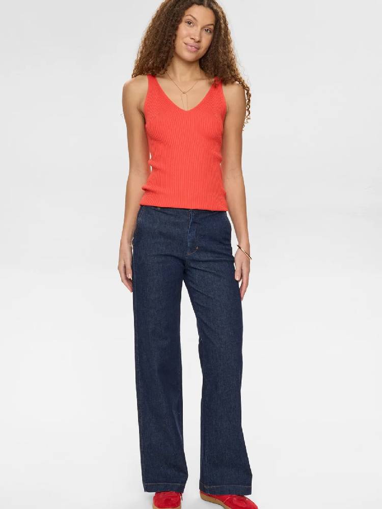 NUCERYS CROPPED TOP