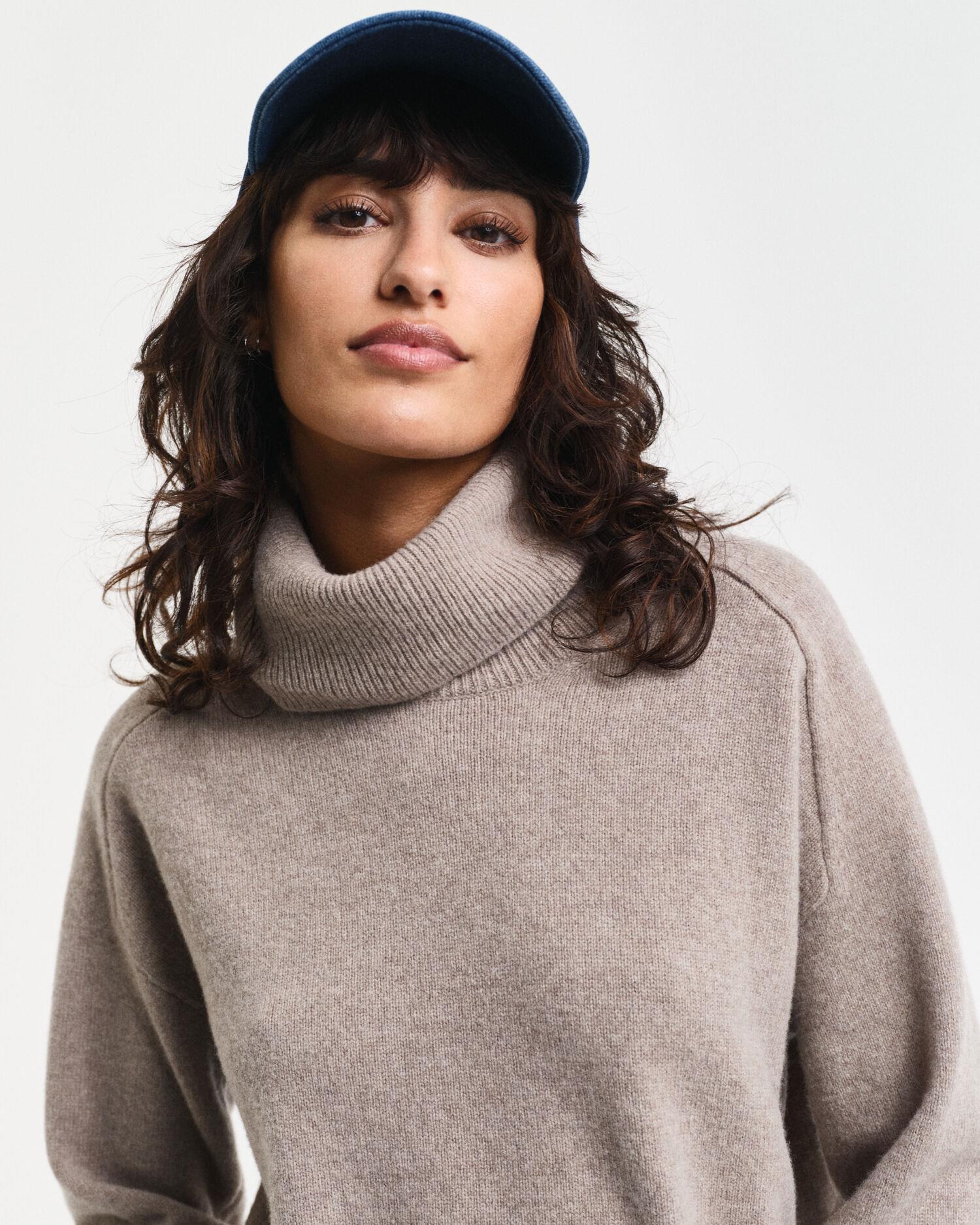 HERRINGBONE DETAIL ROLLNECK
