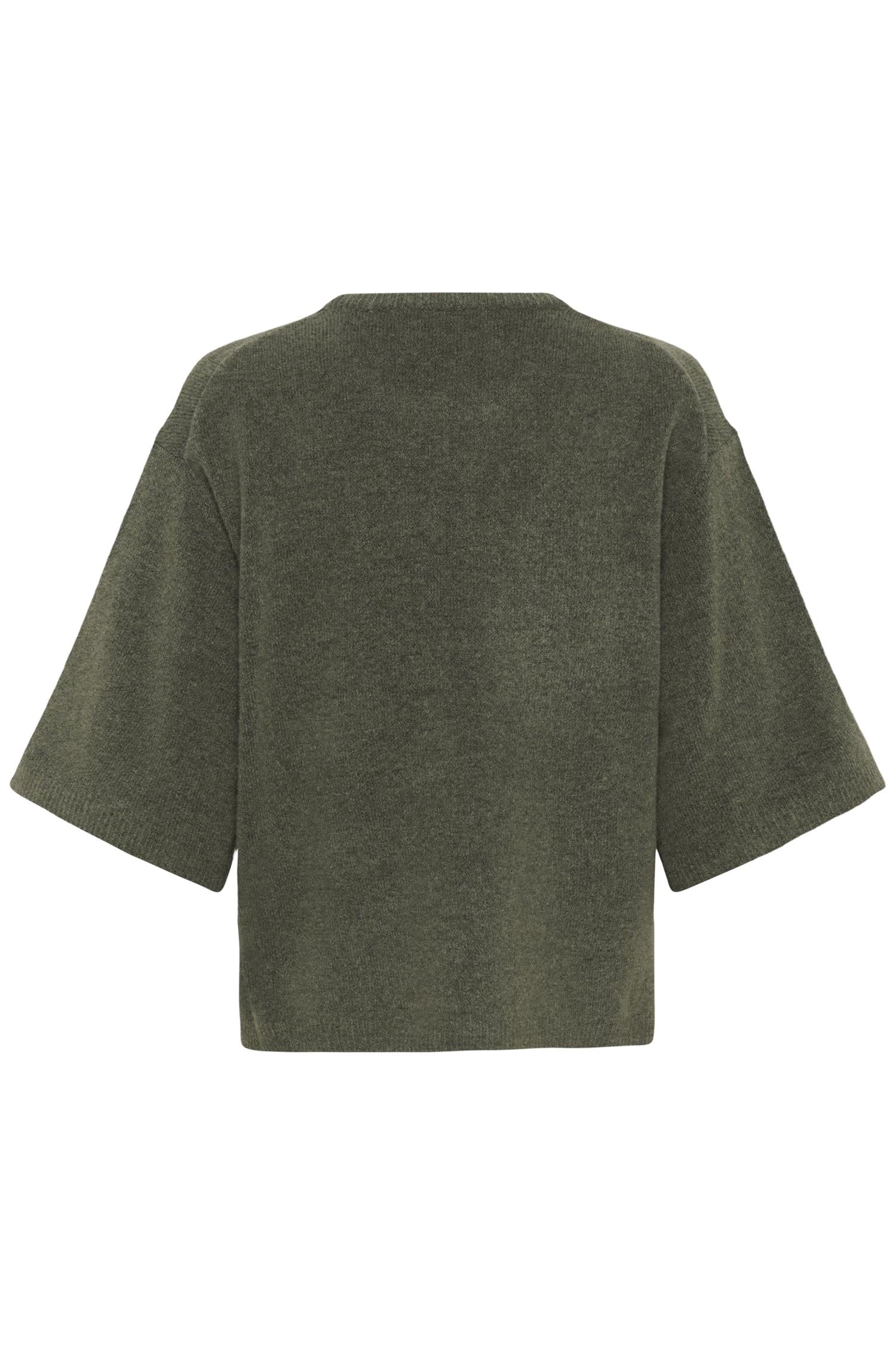 Guniiw Tee