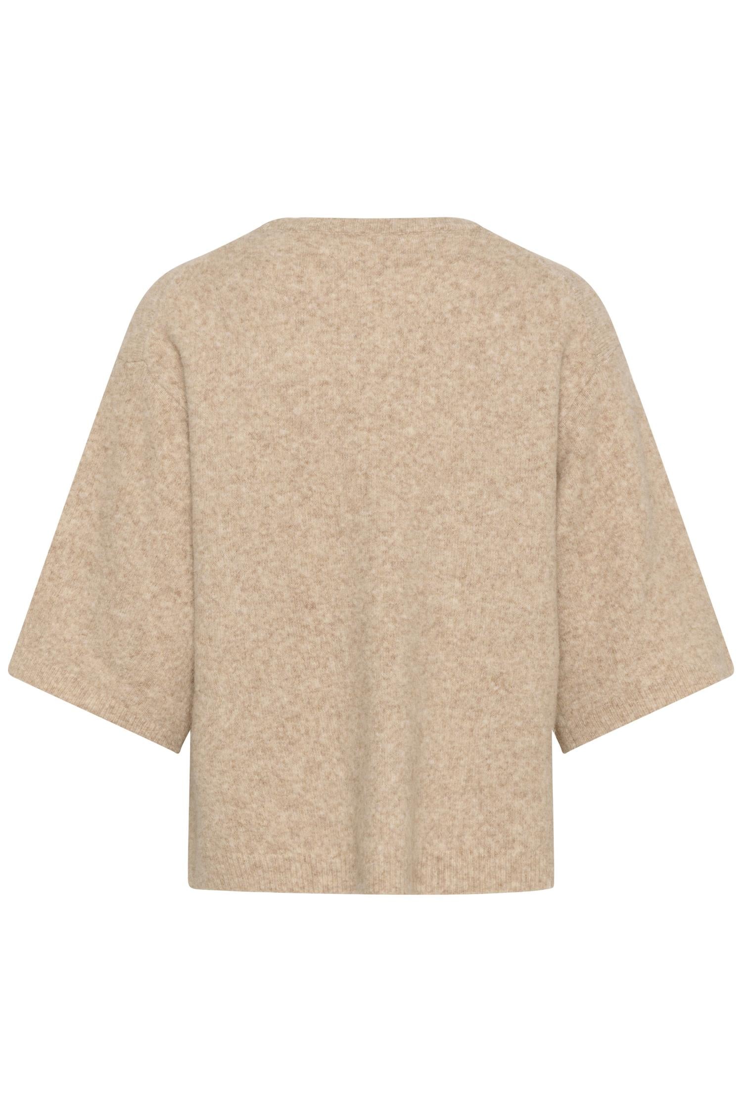 Guniiw Tee