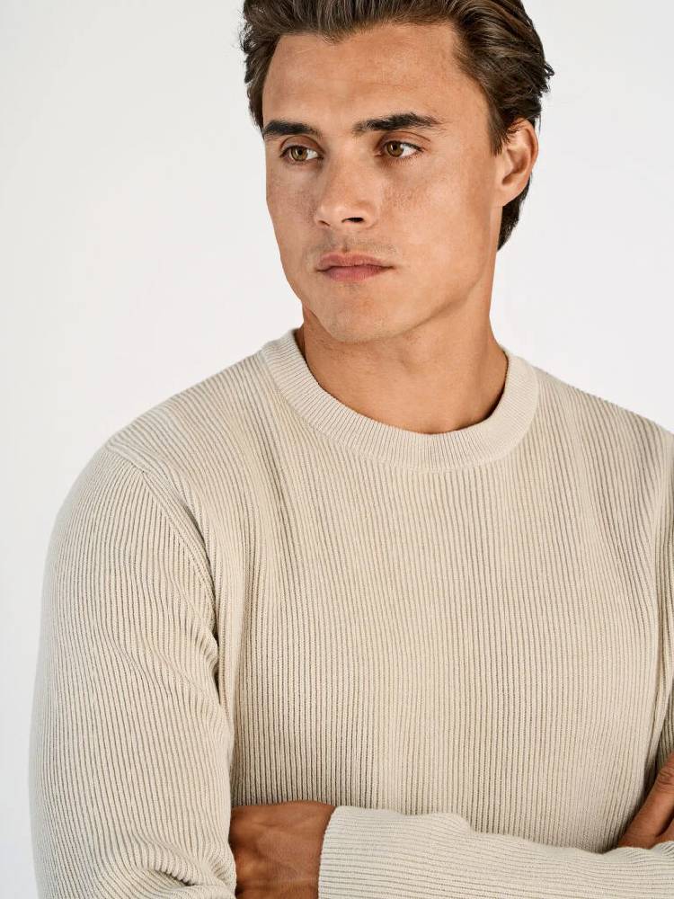 Rib knitted o-neck knit