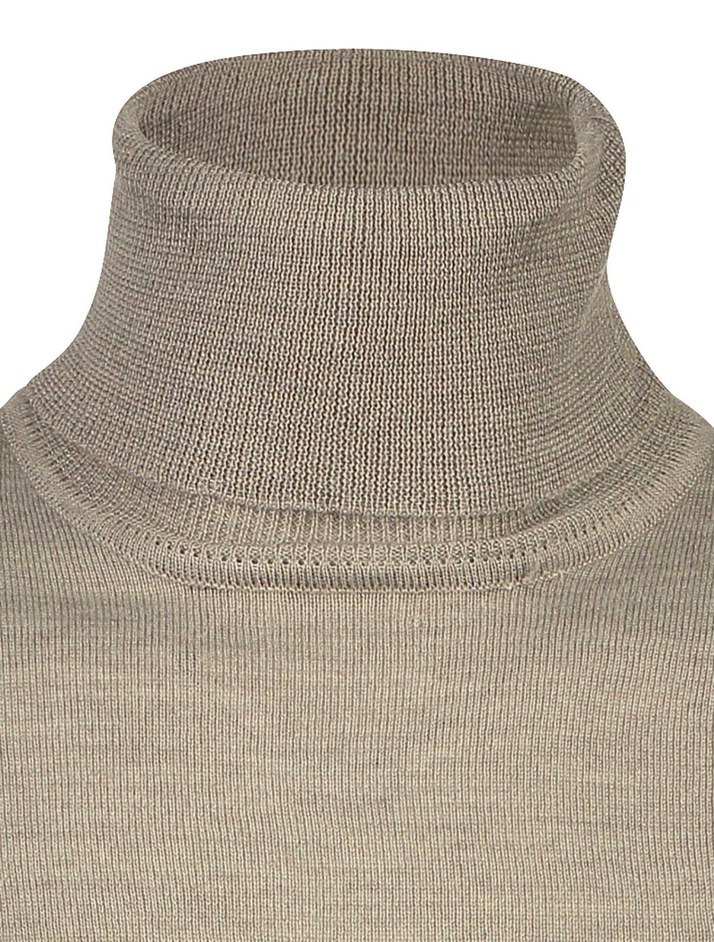 Merino knit roll neck