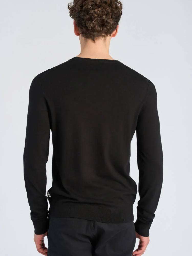 Soft Viscose Blend O-Neck Knit