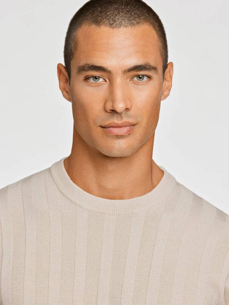 Knitted crew neck t-shirt