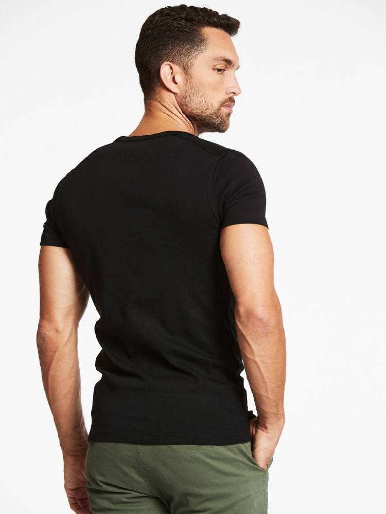 BASIC T-SHIRT