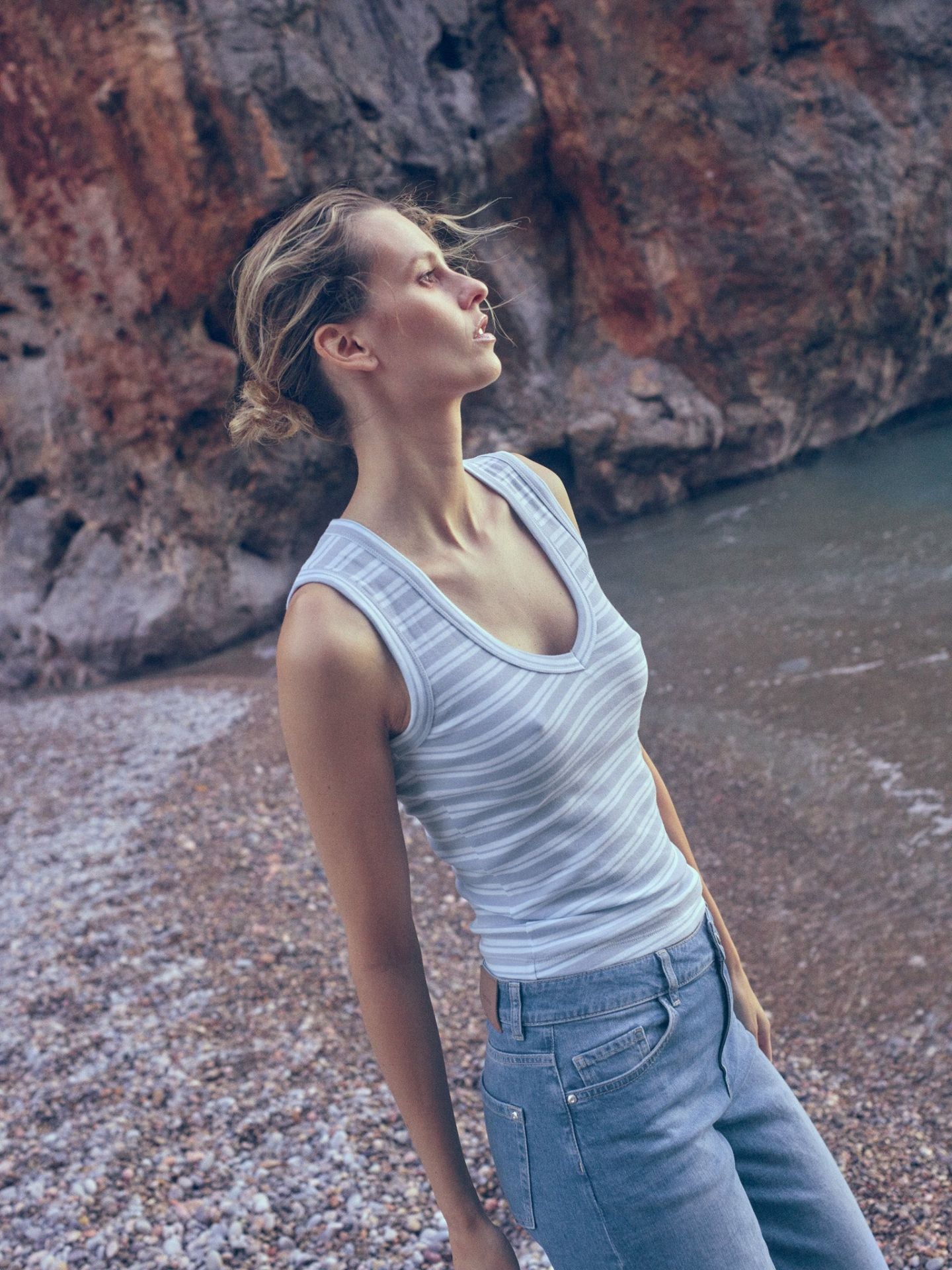Mmelle V-Neck Tank Top