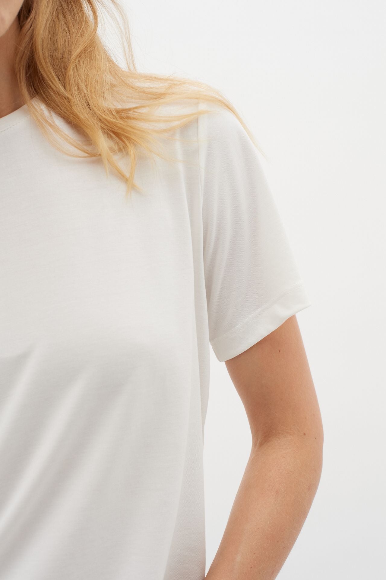 LilianaIW Base Tee