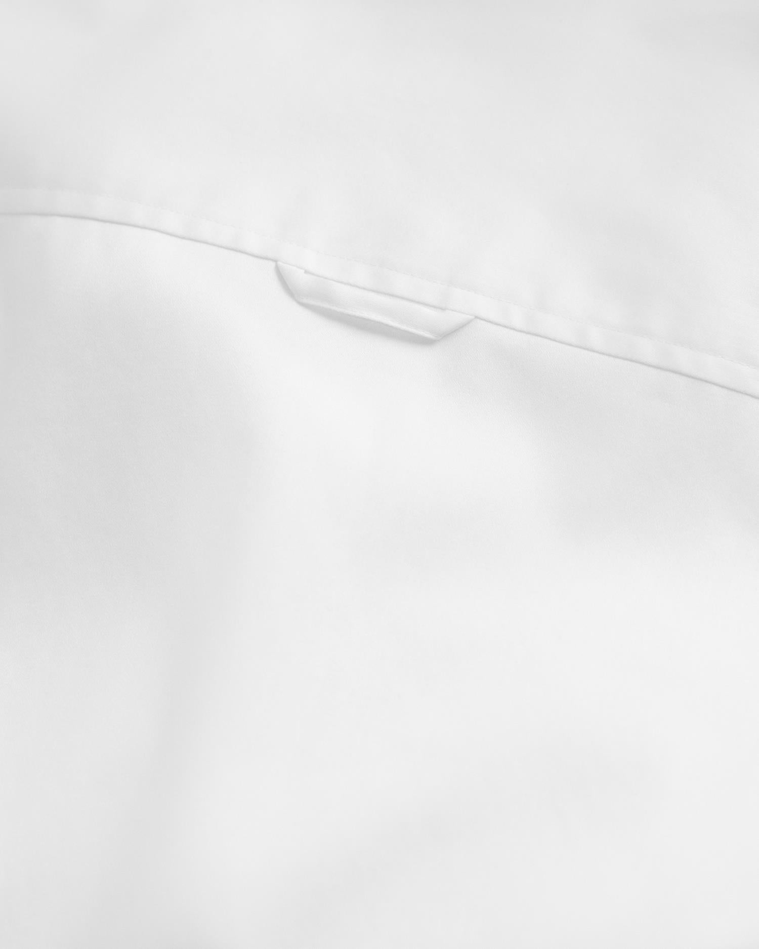 SLIM SATEEN SHIRT