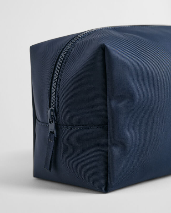 SHIELD WASH BAG