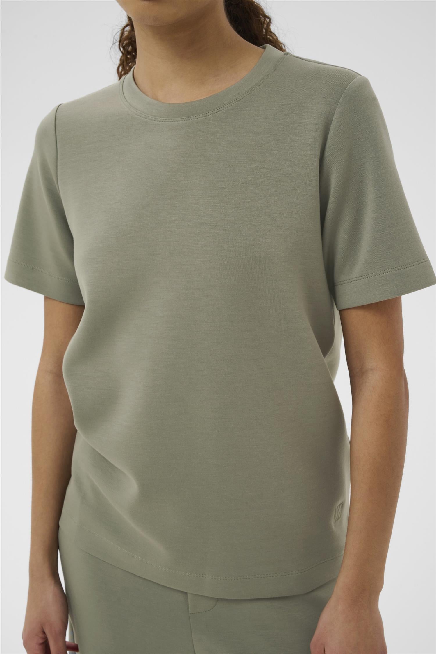 Vincentiw Karmen Tshirt
