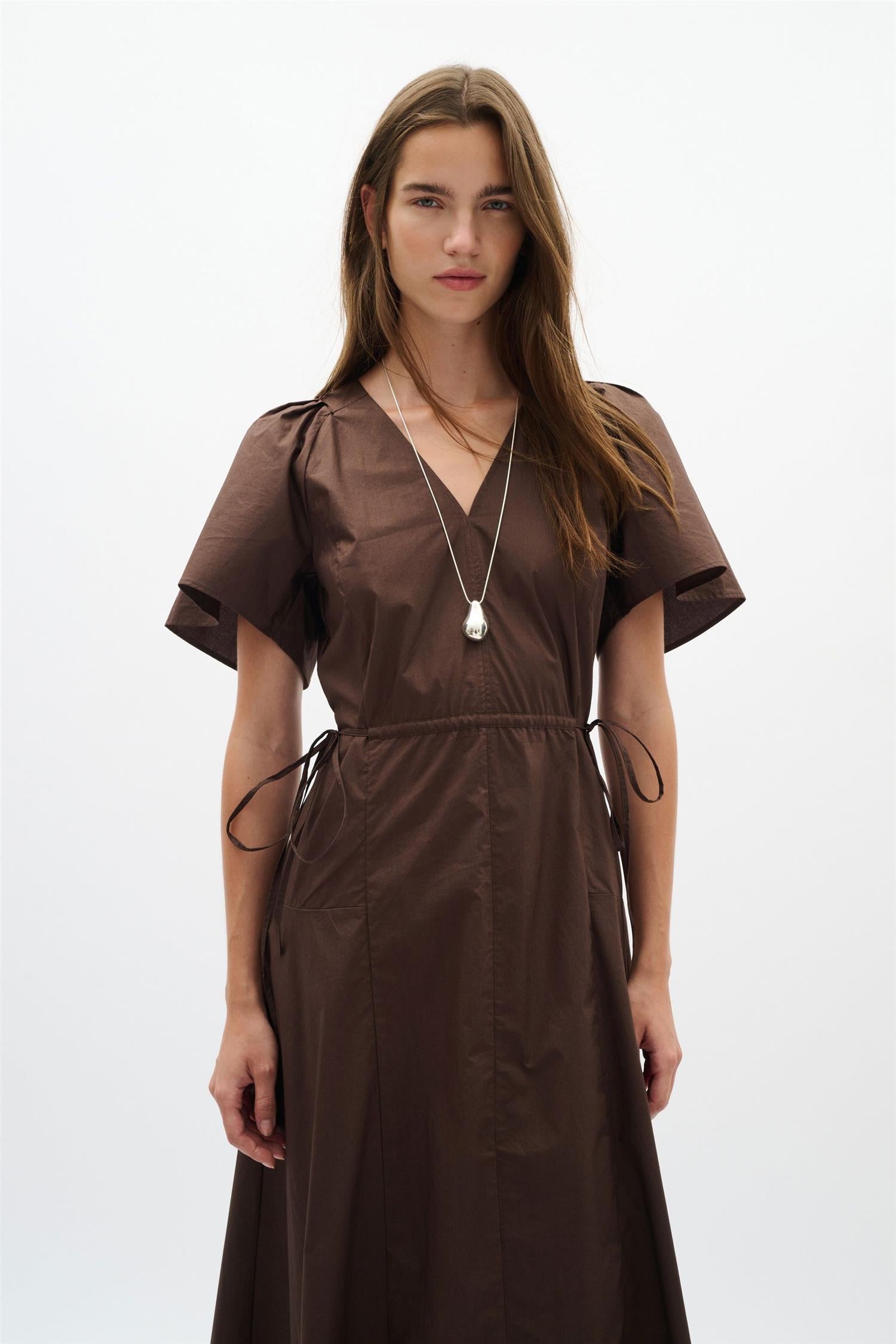 Raveniw Dress