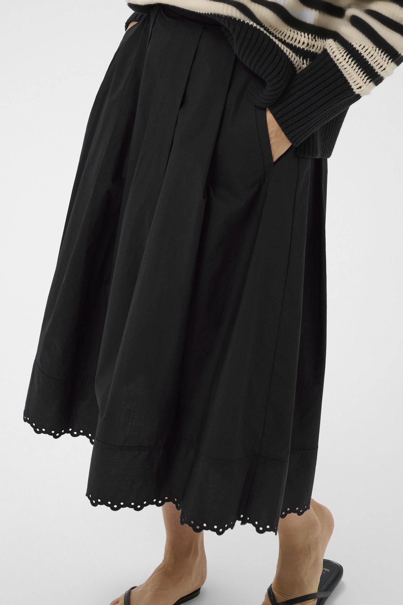 Liaiw Skirt