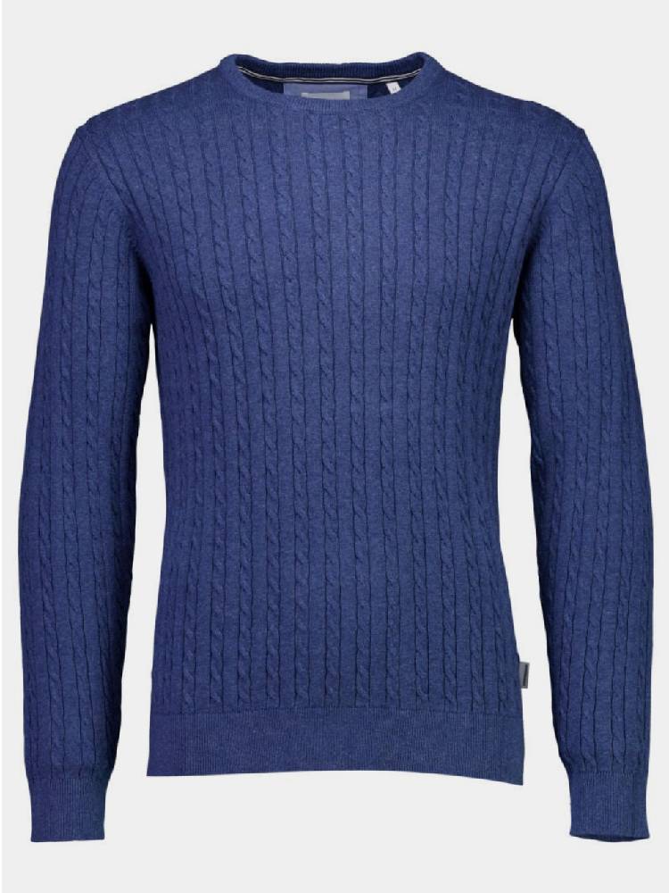 O-neck cable knit