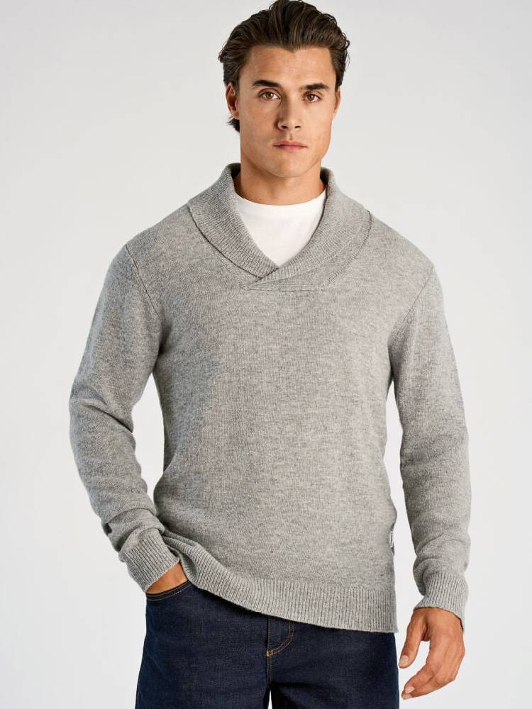 Lambswool shawl collar knit
