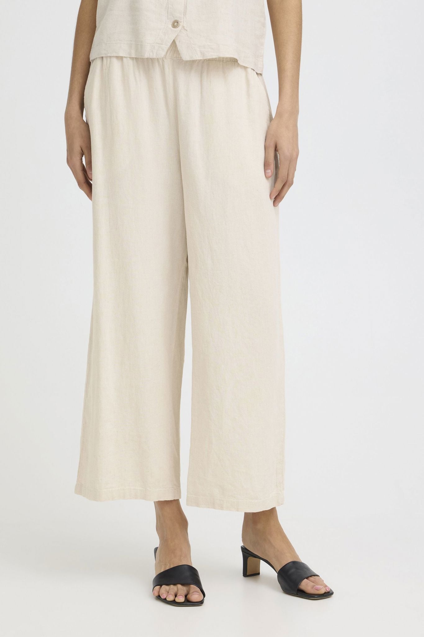 Byfalakka Crop Pants