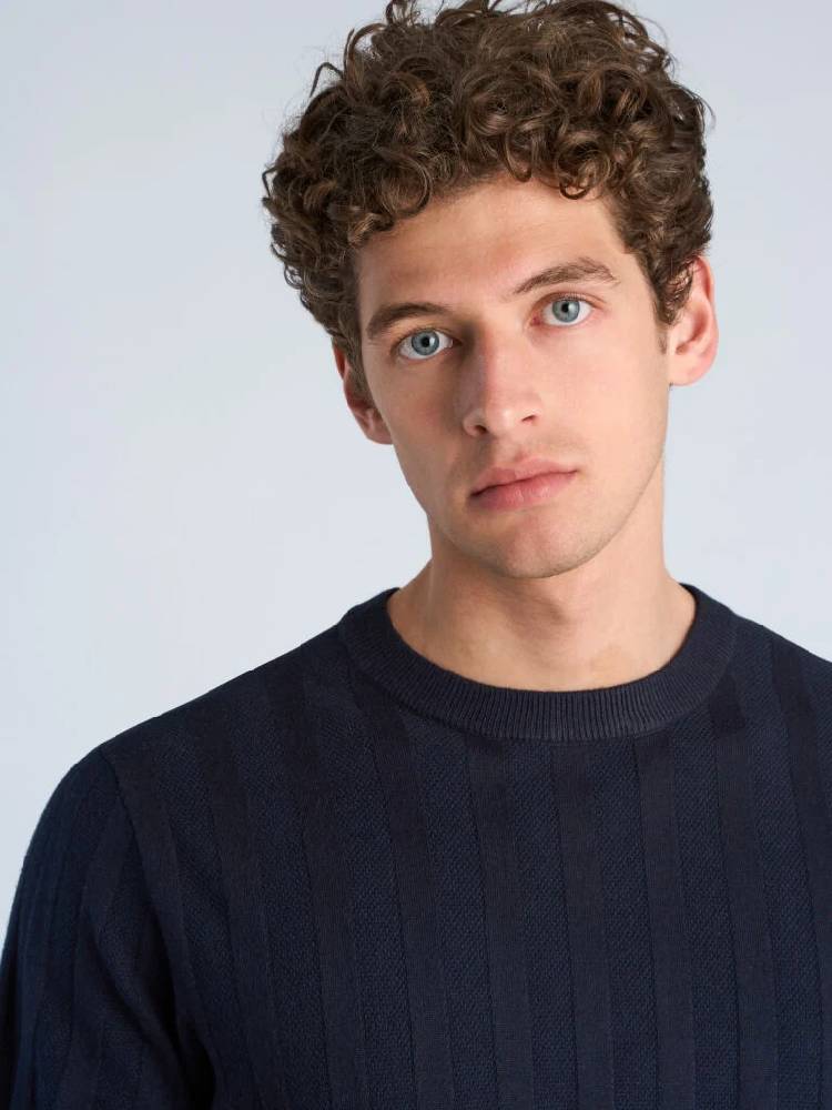 Knitted crew neck t-shirt