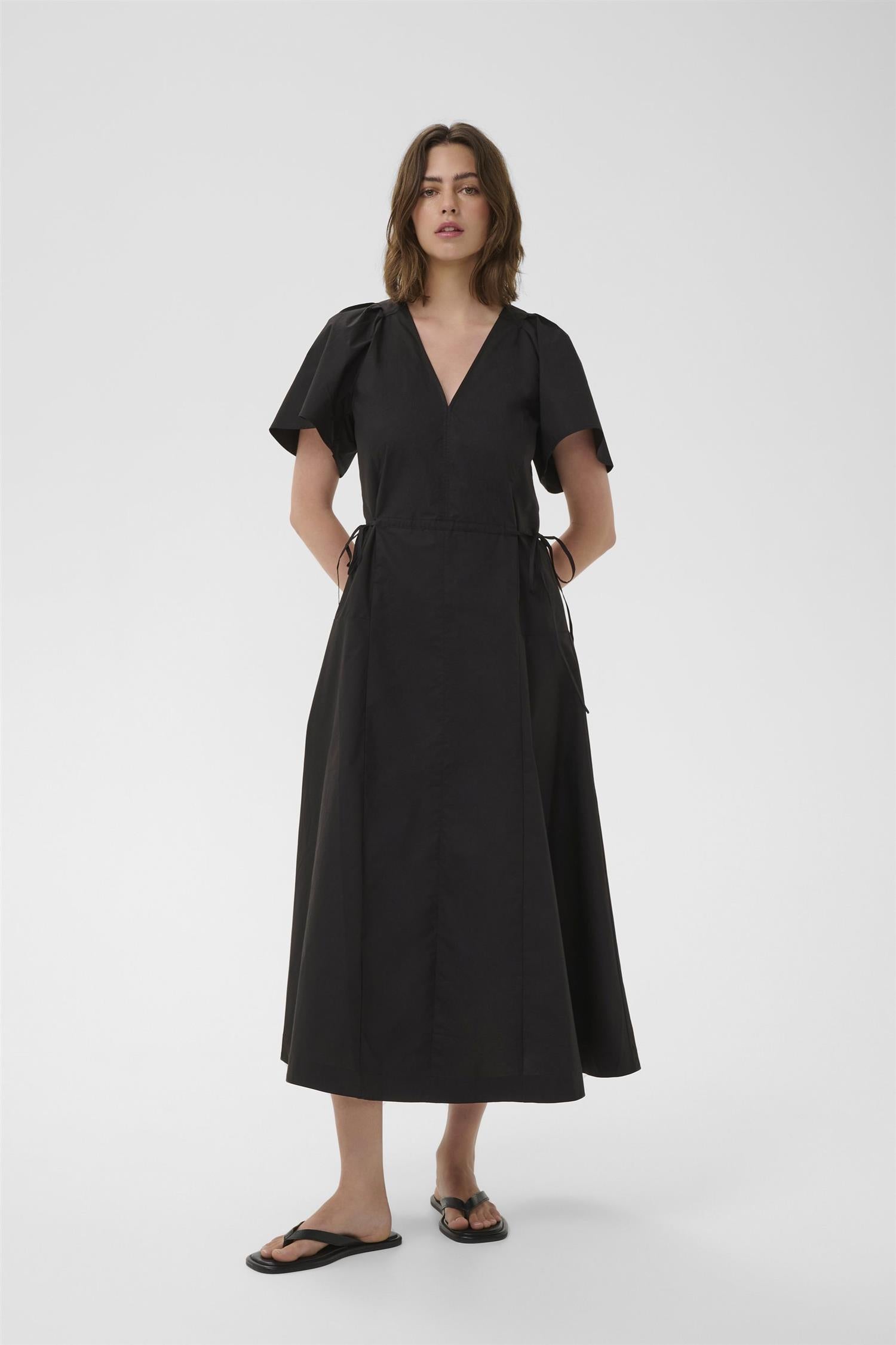 Raveniw Dress
