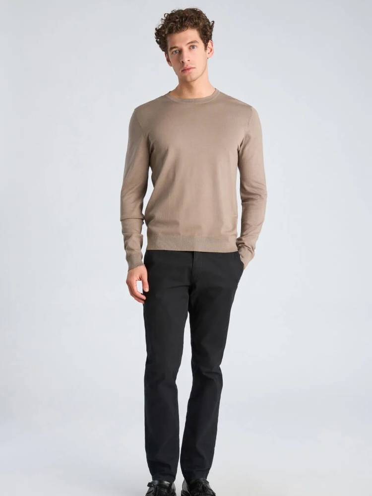 Soft Viscose Blend O-Neck Knit